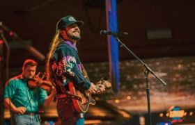 Ian Munsick w/ Creed Fisher